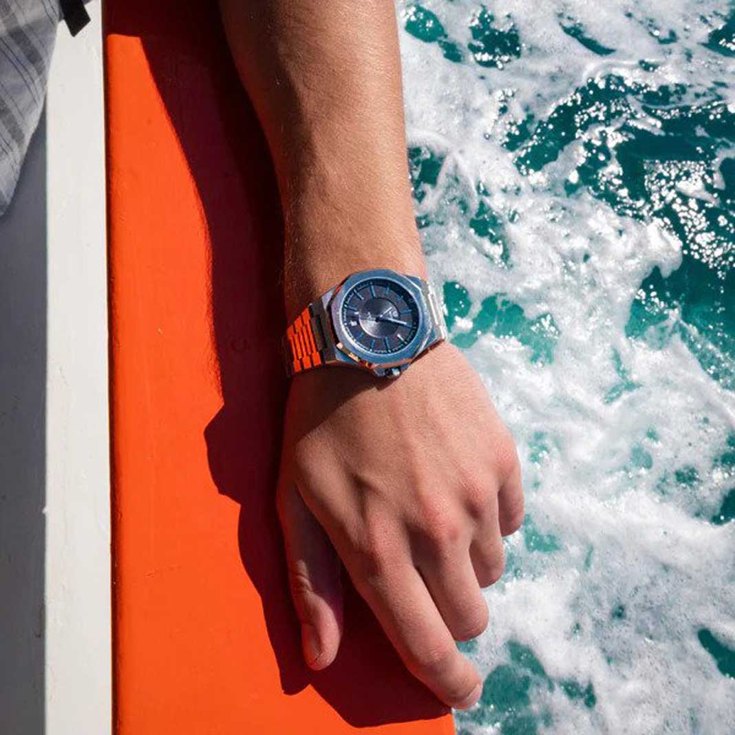 Waterproof Automatic Watch - Hunting Magazine