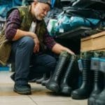 How to Find the Best Insulated Hunting Boots For Scent Control – Deer Hunting Wisconsin