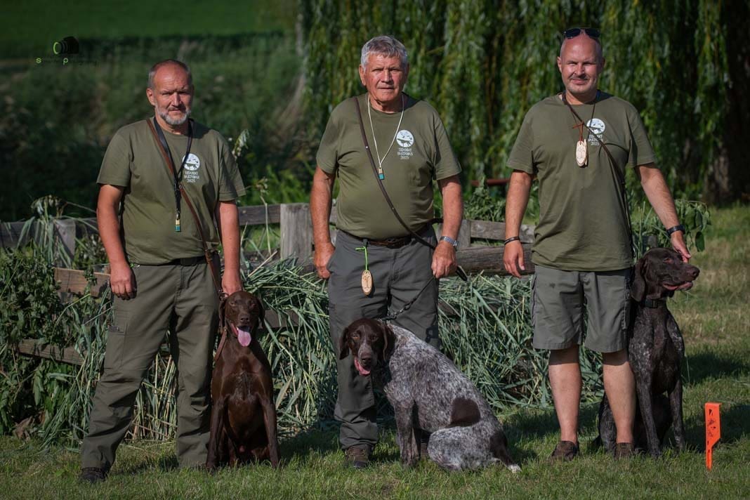 Water Trials for Hunting Dogs in Tě&scaron;any, Moravia Photography by Adam Simandel (53)