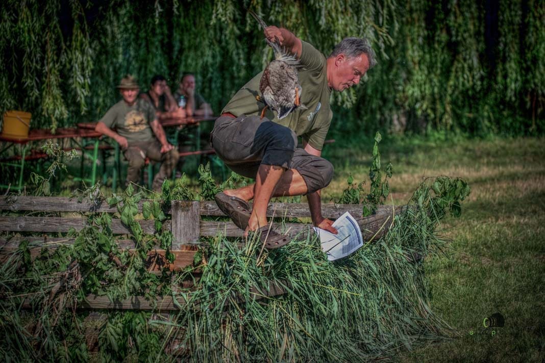 Water Trials for Hunting Dogs in Tě&scaron;any, Moravia Photography by Adam Simandel (58)